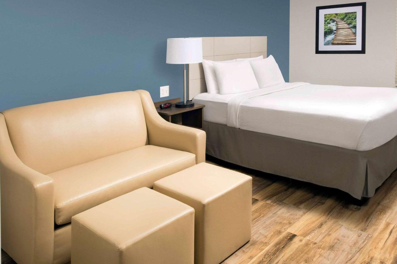 Woodspring Suites South Plainfield Exterior photo